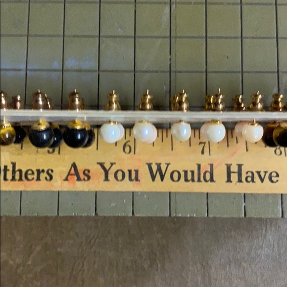 Hematite, Tigers Eye, Onyx Pearl earrings. - Picture 8 of 8